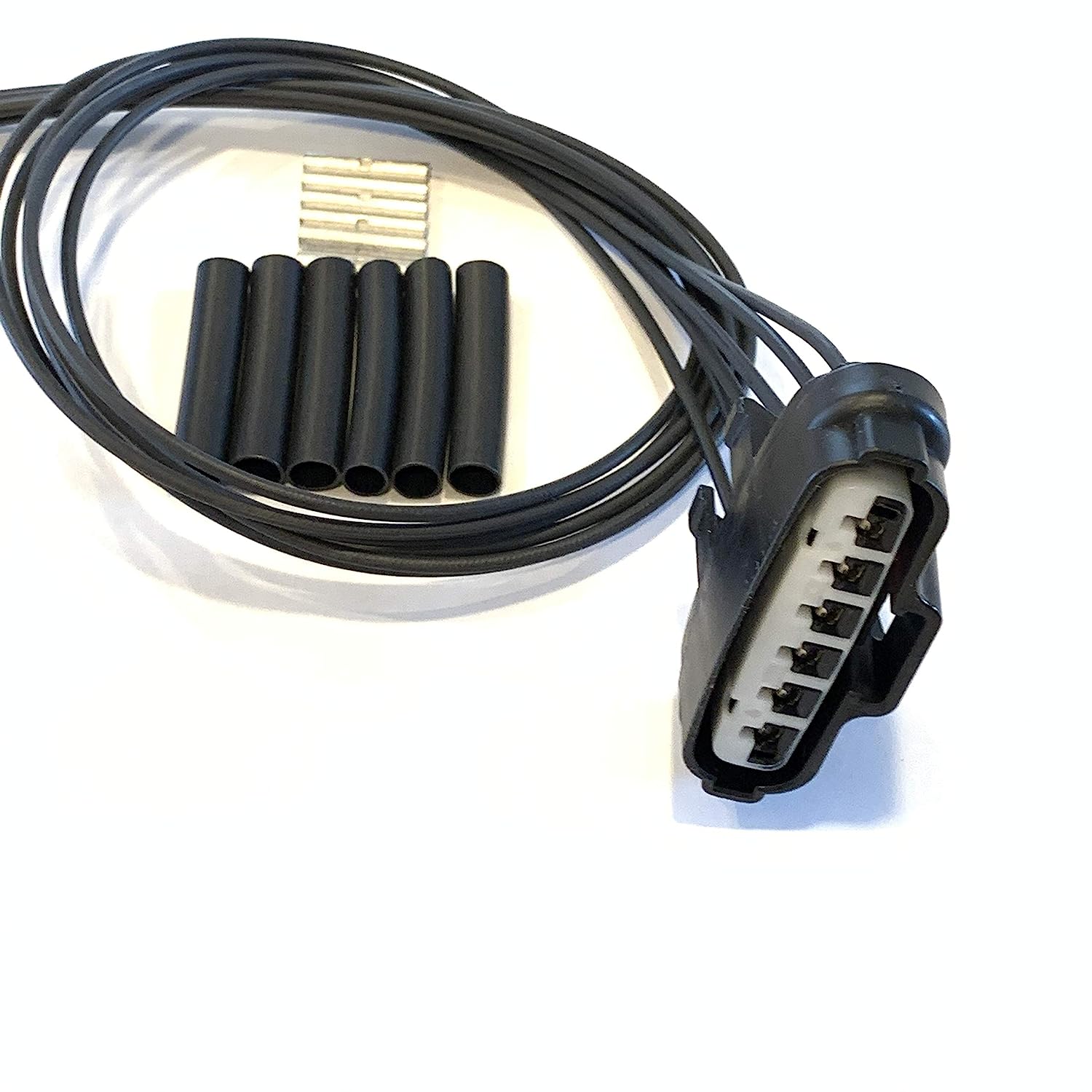 9098011858-pigtail-connector