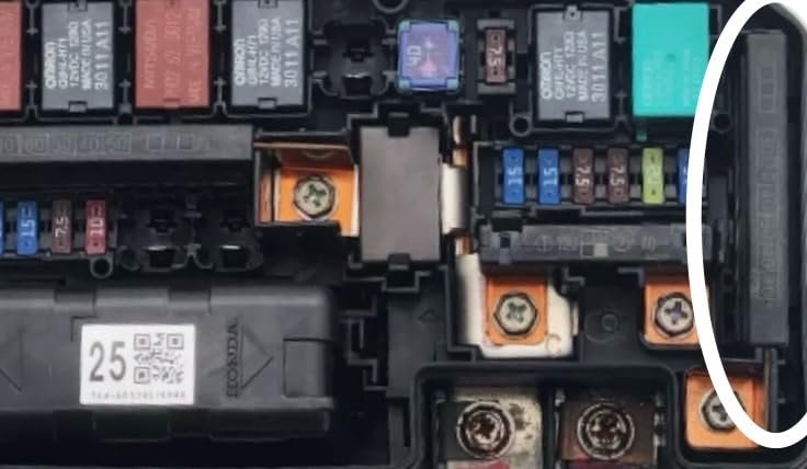 Honda | Acura 38233-TA0-A01 Maxi Multi Block E Fuse (6 Circuit)