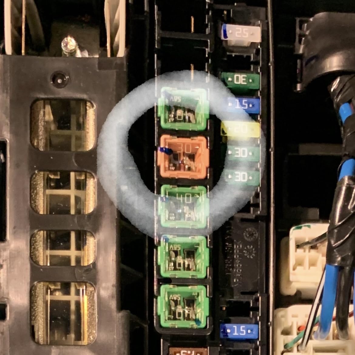 9276030-fuse-toyota-nissan-ford-