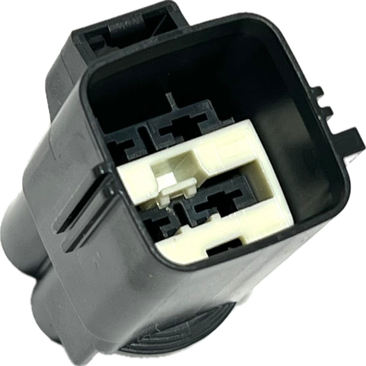 Yazaki 7282-5595-10 4 Position Sealed Male Connector