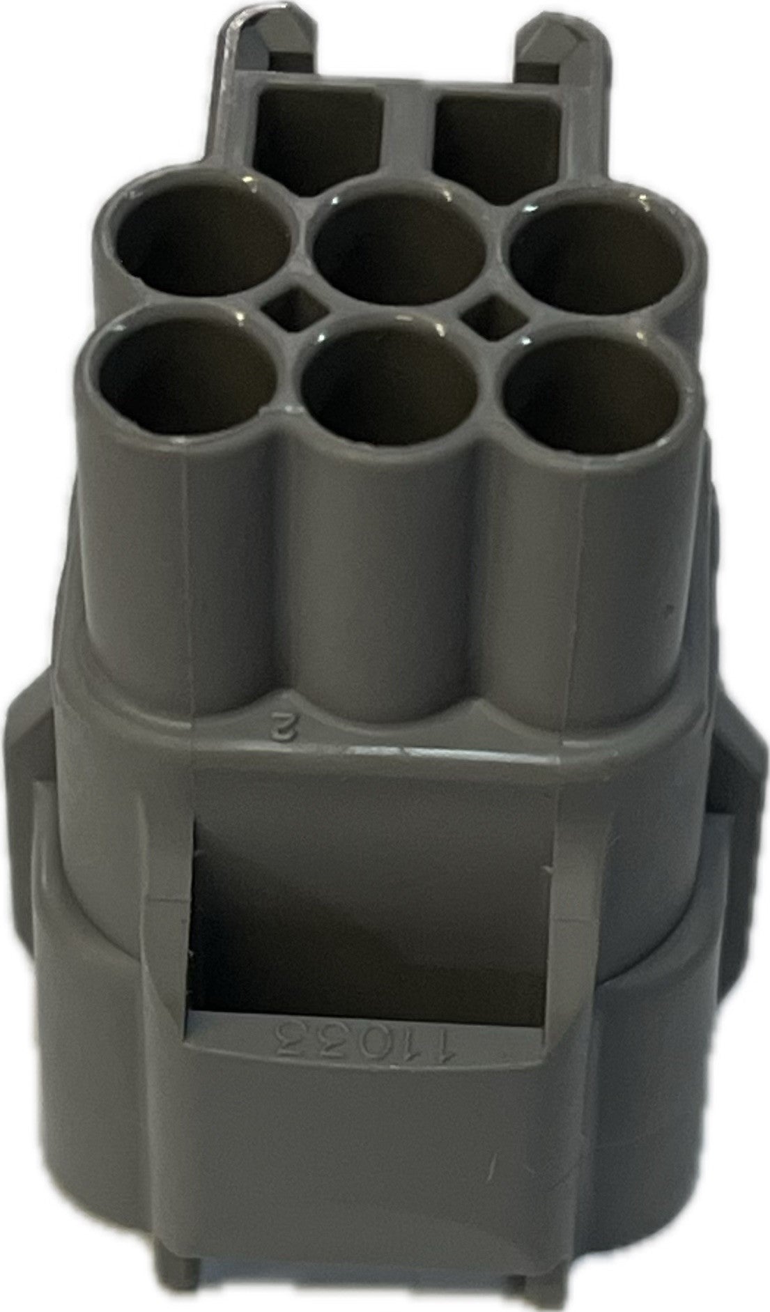 Yazaki 7282-7062-40 6 Position Sealed Male Connector