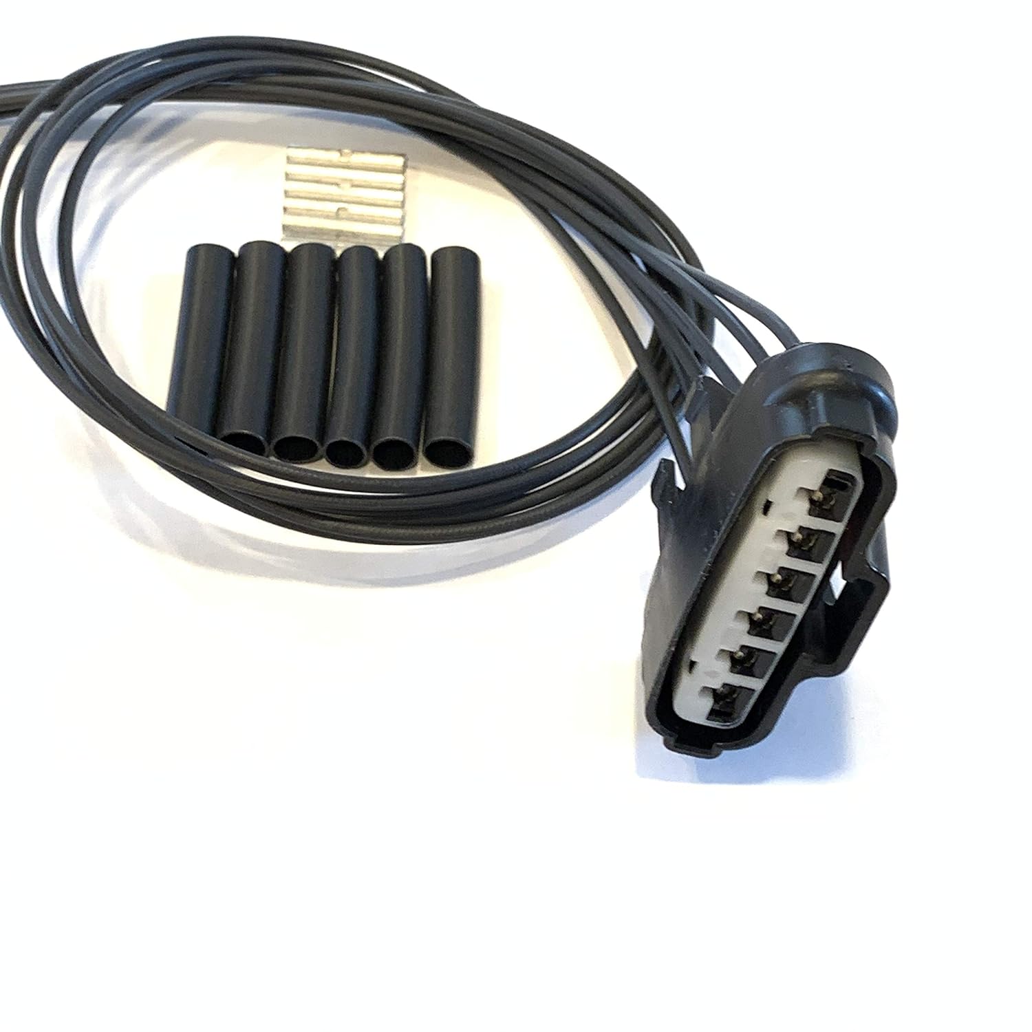 9098011858-pigtail-connector