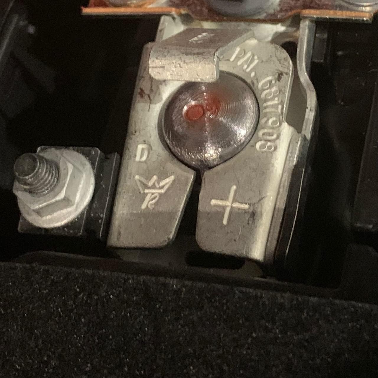 926602-positive-battery-terminal-connector-jeep-ram-dodge-