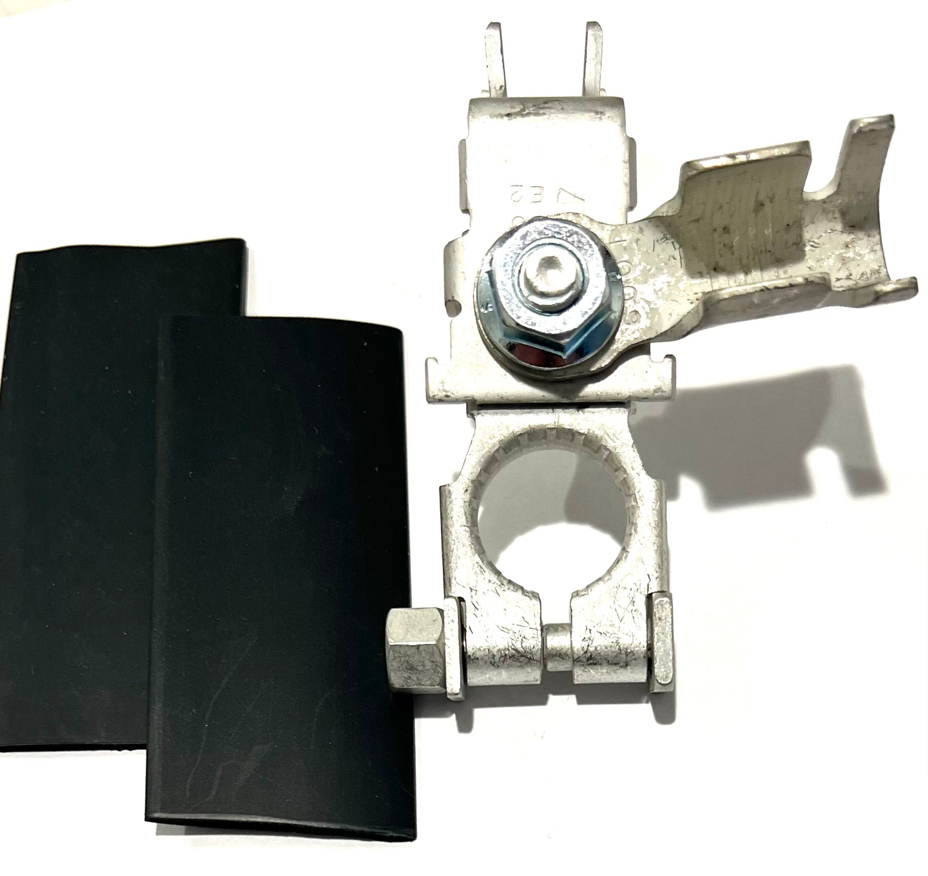 EDS 926-902 | 926902 POSITIVE Battery Terminal Connector Kit for Super Duty Vehicle - multiple cable connections