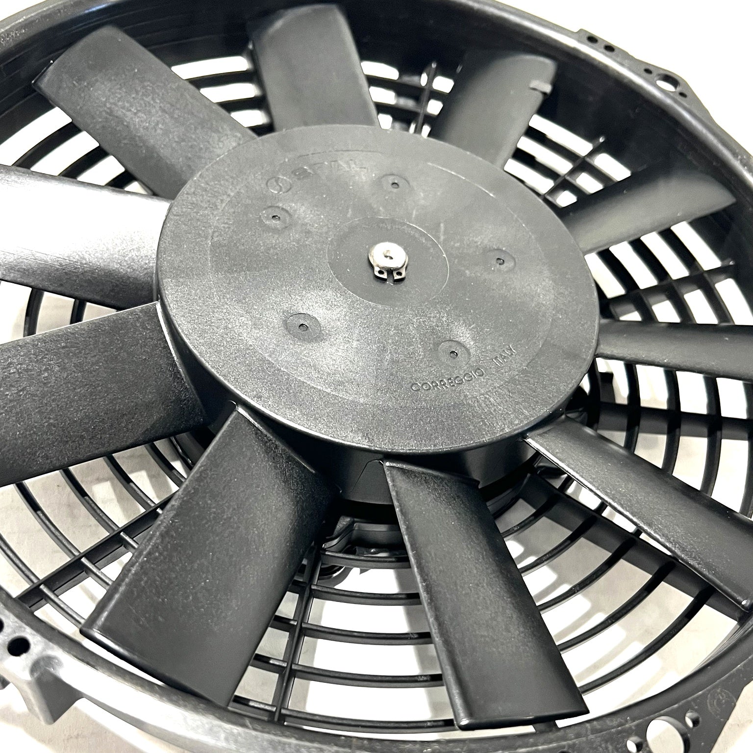 SPAL Fan - 30100344 9" 24 Volt Puller Fan Straight Blade 543 cfm VA07-BP7/C-31A 24V Truck Air 06-3499, MEI 3499