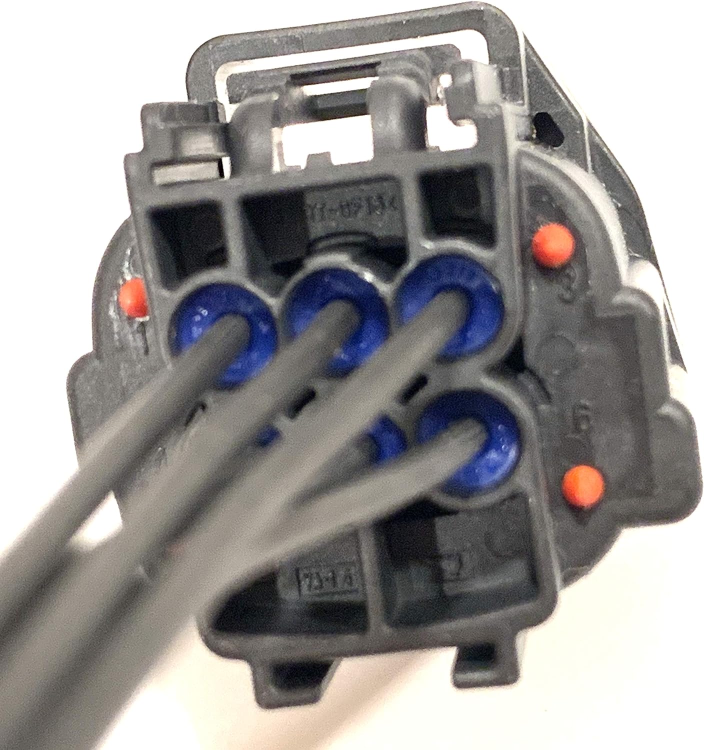 pt1823-pigtail-connector