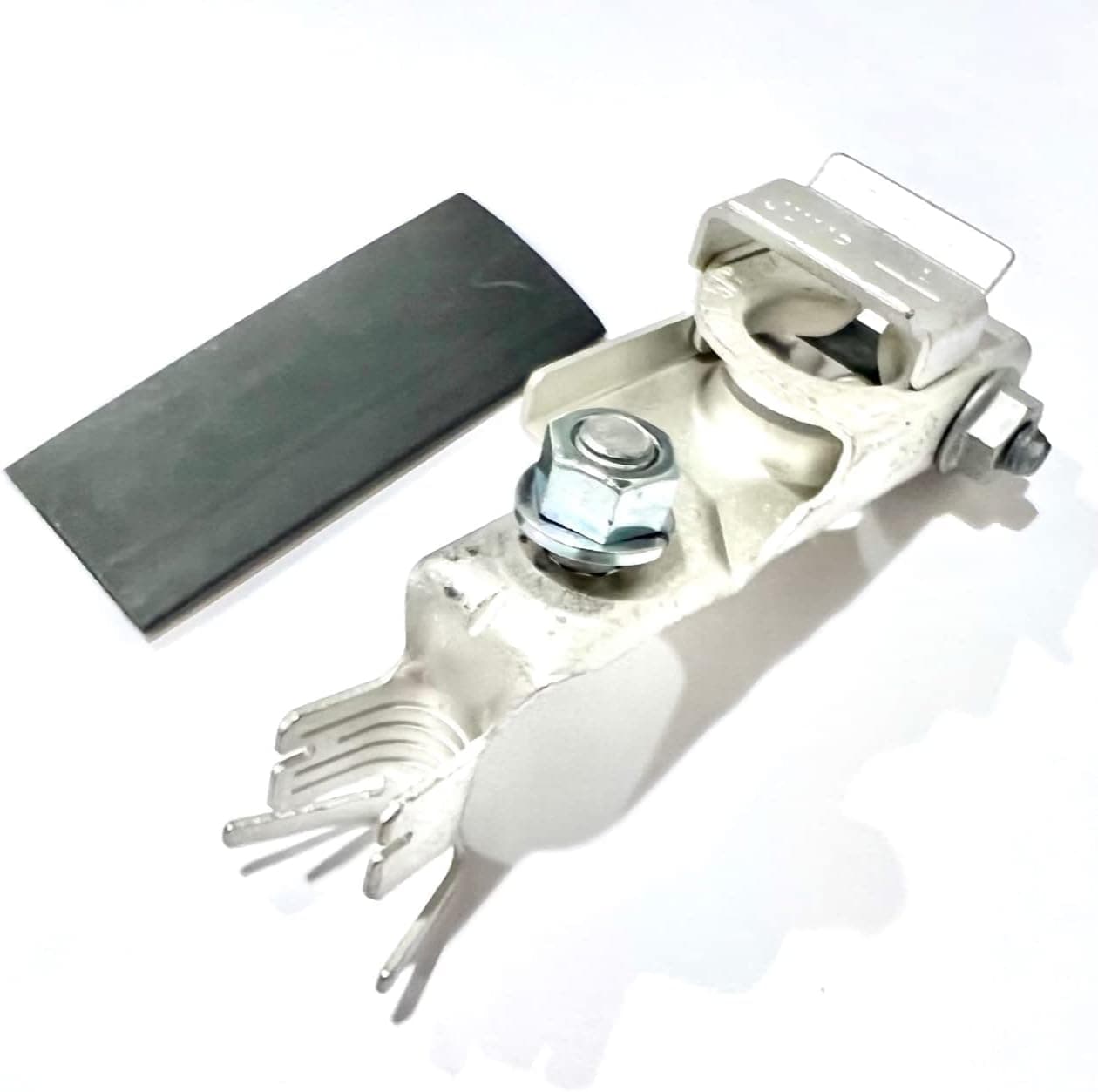 EDS Combo Pack - Terminal & Fuse RAM 68164797AA Fuselink & EDS  68288778AA POSITIVE Battery Terminal connector for RAM 1500 2500 3500 etc with Jump Bar & Heat Shrink RAM 68164797AA Fuselink & EDS 68288778AA Positive Battery Terminal