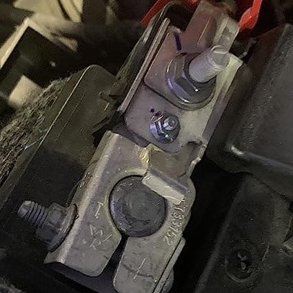 EDS Positive Terminals EDS 926-604 | 926604 - 68293804AC POSITIVE Battery Terminal Connector for RAM 1500 2500 3500 etc with Jump Bar & Nuts - p/n 68293804AC Positive Battery Terminal Connector for RAM 