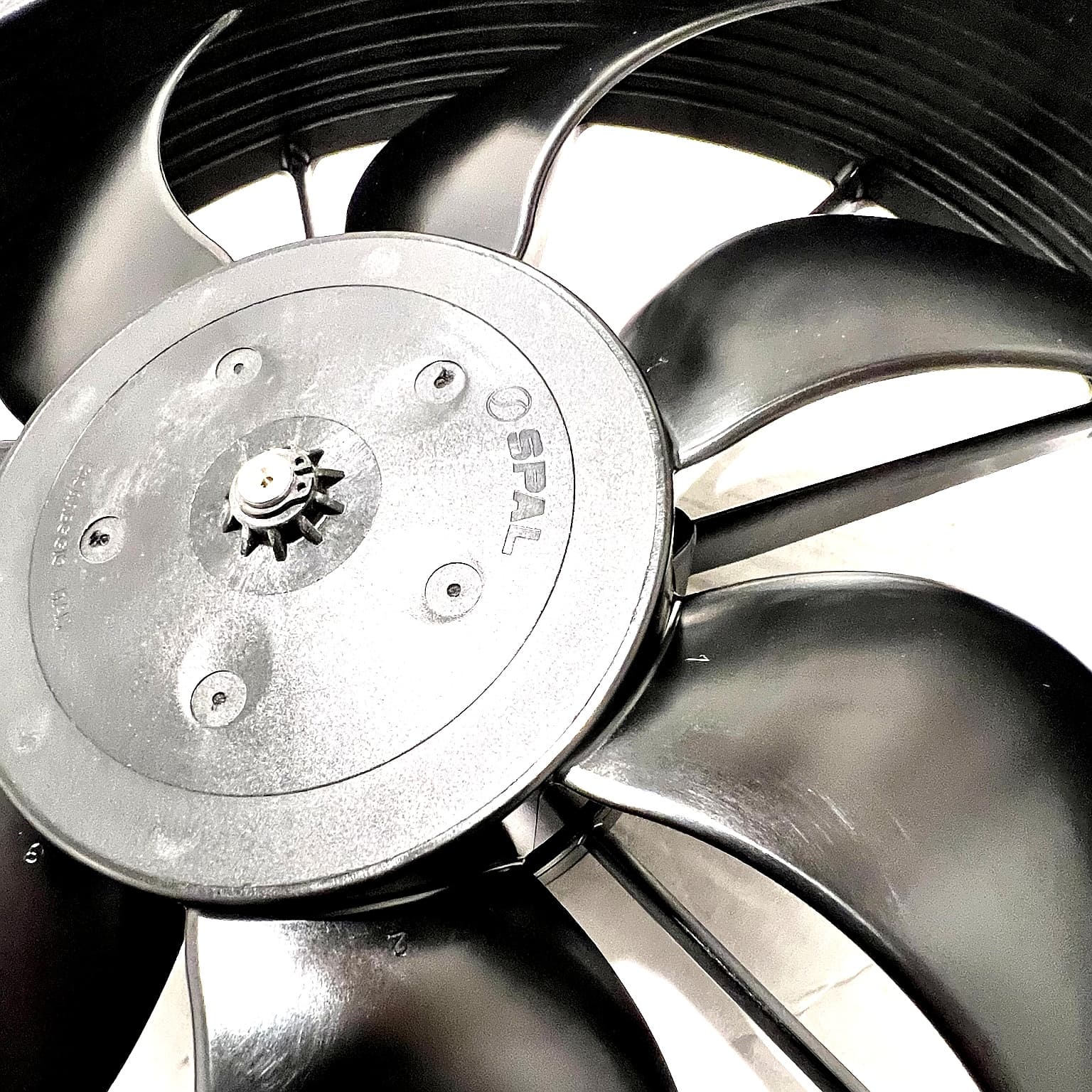SPAL 11" SPAL Fan - 30102800 11" 12 Volt Puller Fan Sealed High Output Curved Blade 1604 cfm VA03-AP90/LL-68A SPAL Fan - 30102800 11" 12 Volt Puller Fan | VA03-AP90/LL-68A 1604 cfm
