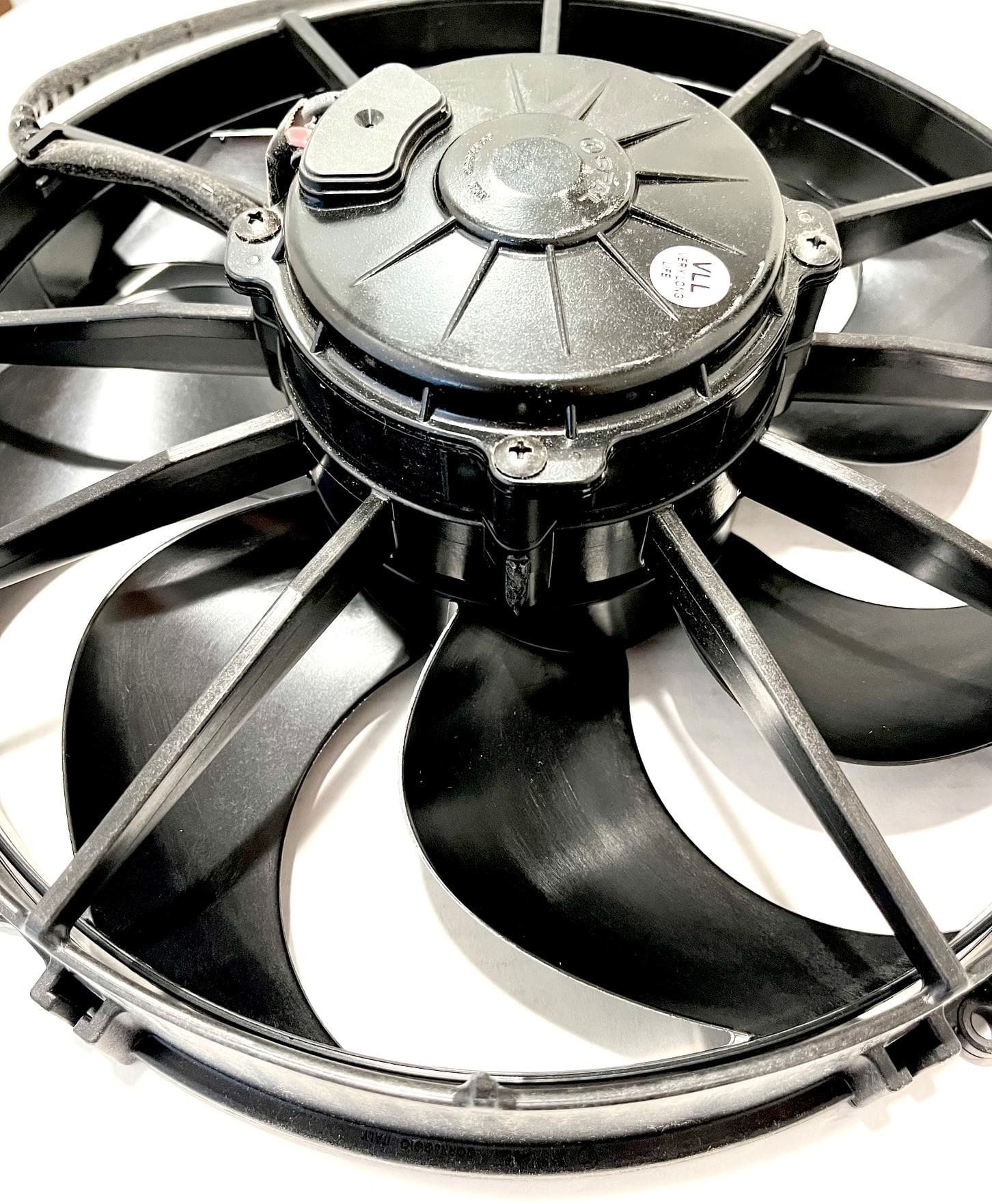 SPAL 12" SPAL Fan - 30103202 **USED** 12 Inch 12 Volt Puller Fan Sealed High Output Curved Blade 1870 cfm VA01-AP90/VLL-66A *USED* SPAL 30103202 12 Inch 12 Volt Puller Fan1870 cfm 