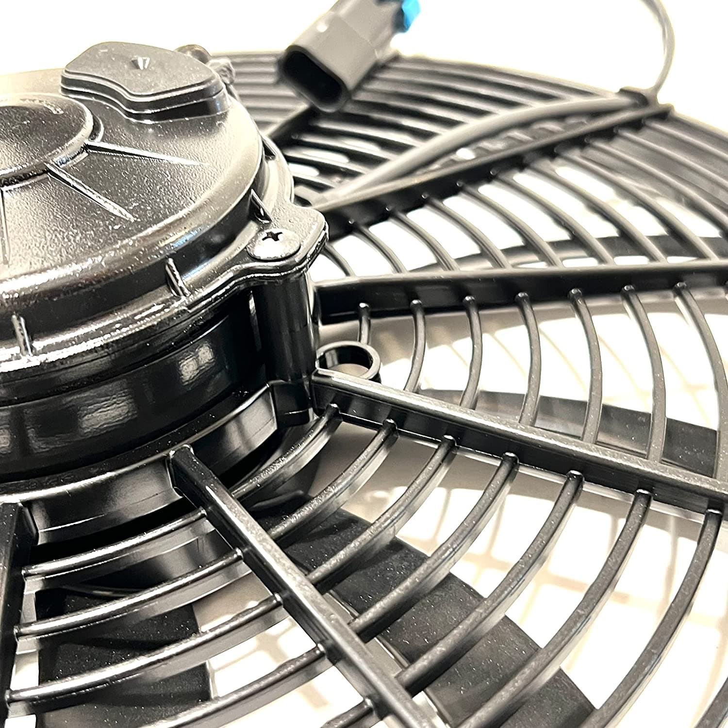 SPAL 16" SPAL Fan - 30102050 16" 12 Volt Puller Fan Puller Curved Blades 2024 CFM Sealed Cooling for Thermo King Tripac APU Evolution Carrier Condenser 78-2050 30102049 with Mating Connector Kit SPAL Fan - 30102050 16" 12 Volt Puller Fan 2024 CFM