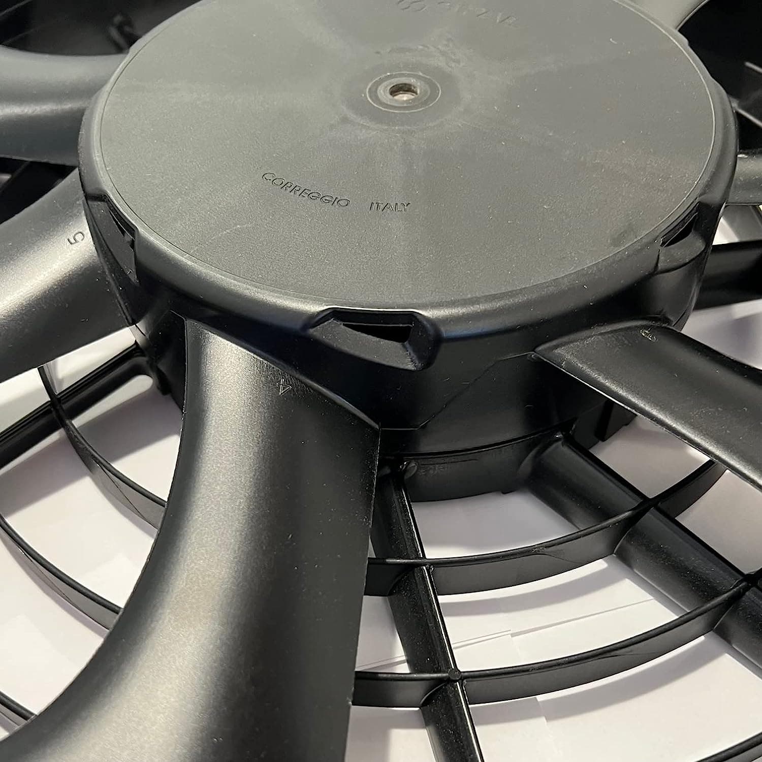 SPAL 16" SPAL Fan - 30107016 SBL 16" 24 Volt (405mm) Brushless High Performance Fan VA97-BBL304-98A 24V Fan Speed 2053 CFM / 2550 RPM with PWM Aptiv/Ducon Female Connector Kit SPAL Fan - 30107016 SBL 16" 24 Volt 
