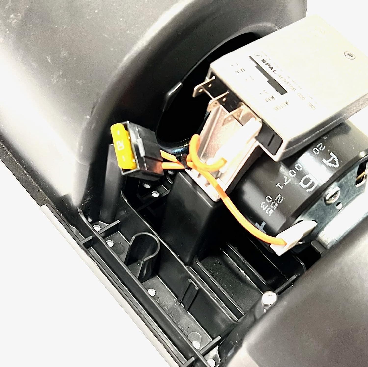 SPAL Blower SPAL Fan - 30000194 Dual Wheel Centrifugal Blower Fan 12 Volt 006-A46-22 537 CFM RA3VCV Fused with 20 Amp Inline Holder SPAL Fan - 30000194 Dual Wheel Centrifugal Blower Fan 12 Volt