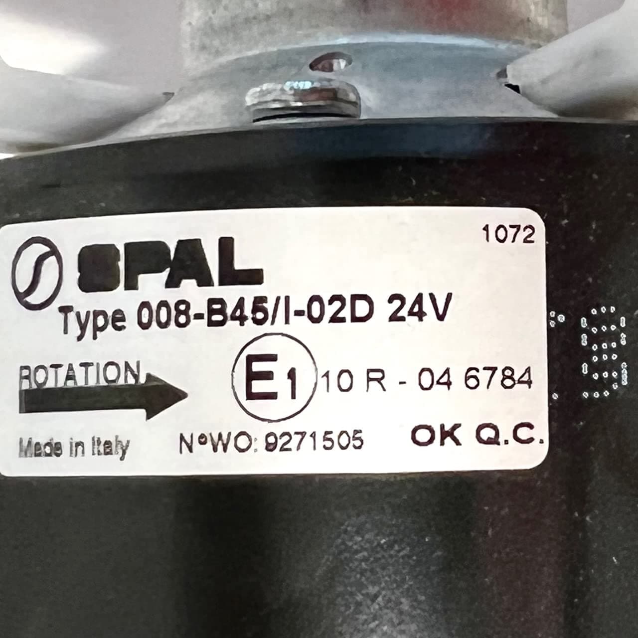 SPAL Blower SPAL Fan - 30003132 24 Volt Single Wheel Blower 236 CFM Catalog p/n 008-B45/I-02D 24V with Female Mate Connector Kit SPAL Fan - 30003132 24 Volt Single Wheel Blower 236 CFM 