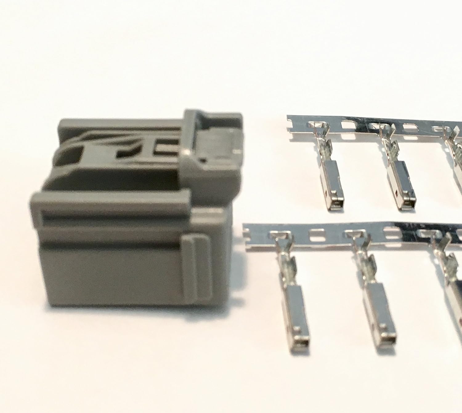 WPT-1037 WPT1037 and Ford WPT-1037 WPT1037 1U2Z-14S411-BLB 1U2Z14S411BLB Connector Kit | FEMALE Mate to WPT-1175 WPT1175
