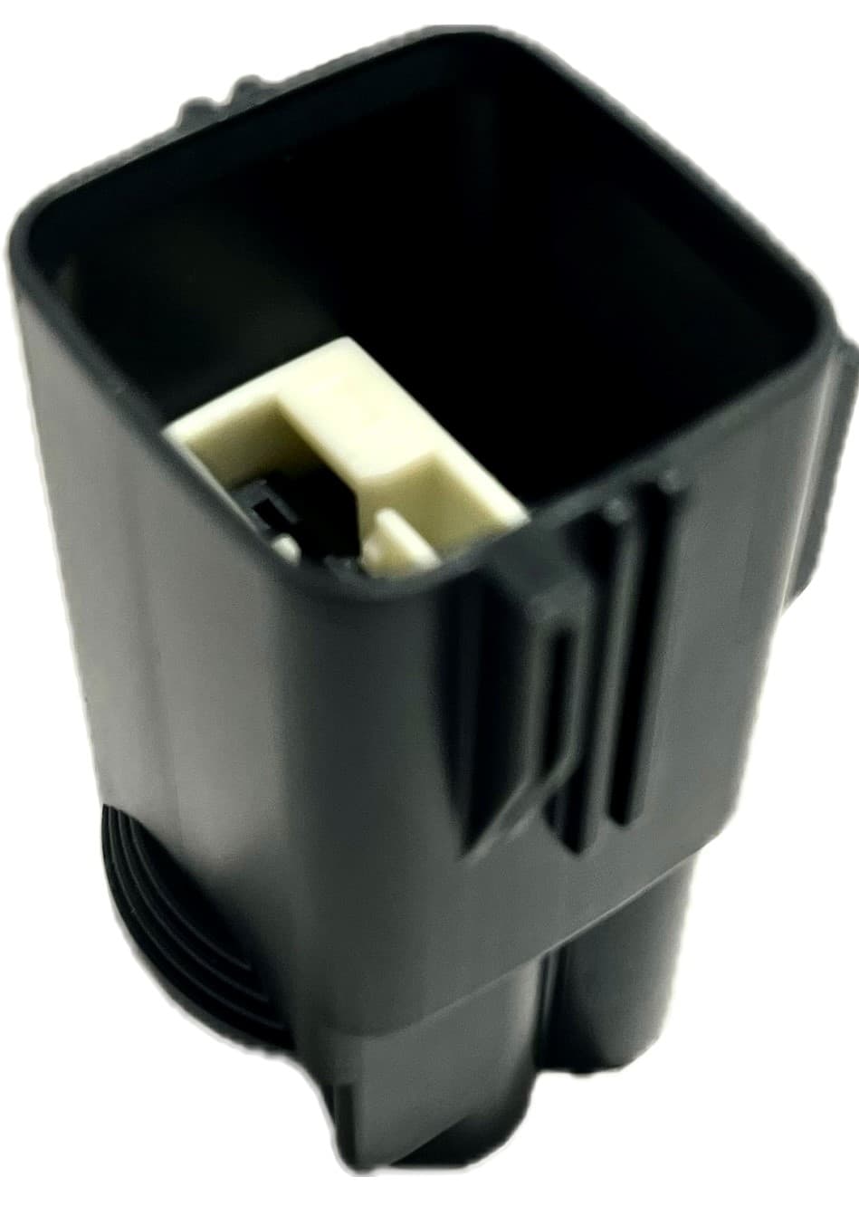 Yazaki Wire Harness and Connectors Yazaki 7282-5595-10 7282559510 4 Position Sealed Male Connector Housing Unit Yazaki 7282-5595-10 4 Position Sealed Male Connector 