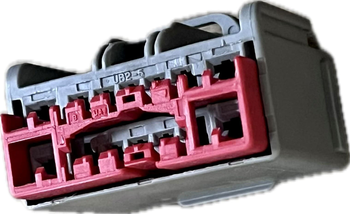 メジャー Yazaki 7283-6447-40 14 Position Hybrid Female Connector