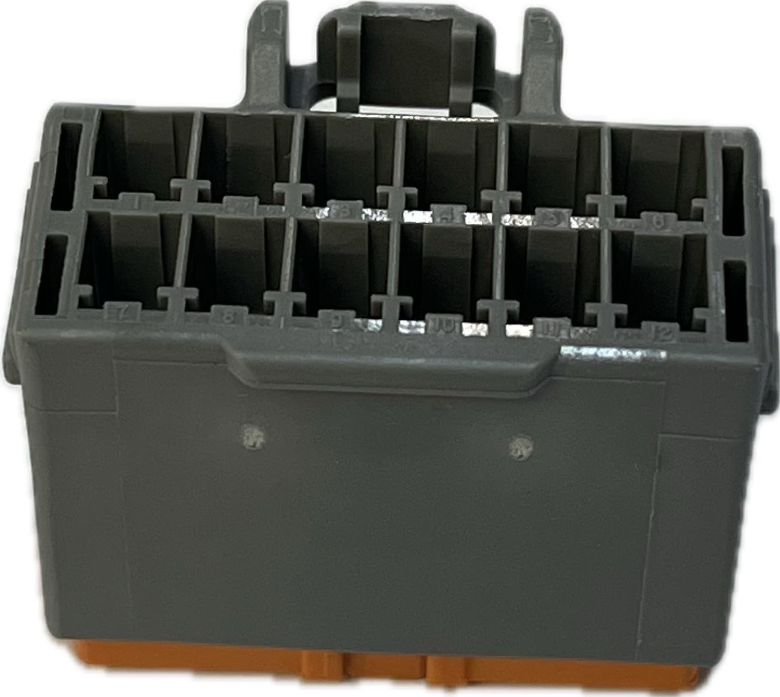 Yazaki Wire Harness and Connectors Yazaki 7283-6467-40 7283646740 12 Position Female Connector Housing Unit Yazaki 7283-6467-40 12 Position Female Connector 